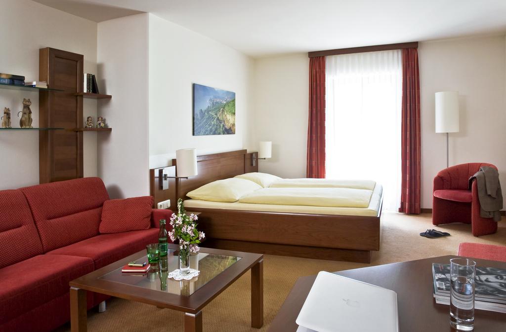 Landgasthof Zur Schoenen Wienerin Marbach an der Donau Екстериор снимка